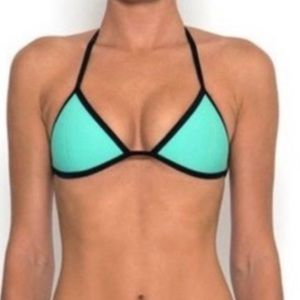 Triangl Bikini Top